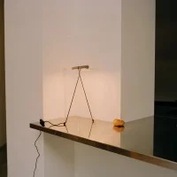 Flos To-Tie T3 Lampada LED da Tavolo Cilindrica in Vetro by Poletti