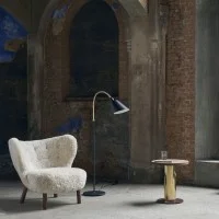 &Tradition Bellevue AJ7 Lampada da Terra Orientabile in Ottone By Arne Jacobsen 1929