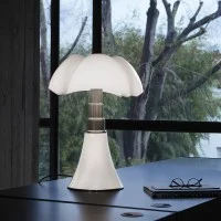 Martinelli Luce Pipistrello LED DIM Lampada da Tavolo By Gae Aulenti