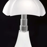 Martinelli Luce Pipistrello LED DIM Lampada da Tavolo By Gae Aulenti