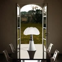Martinelli Luce Pipistrello LED DIM Lampada da Tavolo By Gae Aulenti