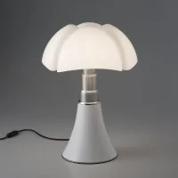 Martinelli Luce Pipistrello MED Lampada LED da Tavolo By Gae Aulenti