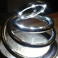 iGuzzini PizzaKobra Adjustable LED Table Lamp by Ron Arad iGuzzini PizzaKobra Adjustable LED Table Lamp by Ron Arad