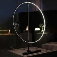 Kundalini Poise Lampada da Tavolo Rotante Ring Light LED By Robert Dabi