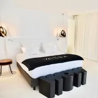 Slide Design WOW Modern Decorative Polyethylene Bench By Kazuko Okamoto Slide Design WOW Modern Decorative Polyethylene Bench By Kazuko Okamoto