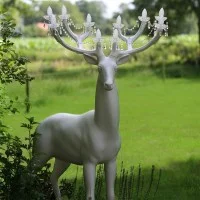 Qeeboo Sherwood Cervo Decorativo con Lampadario per Esterno