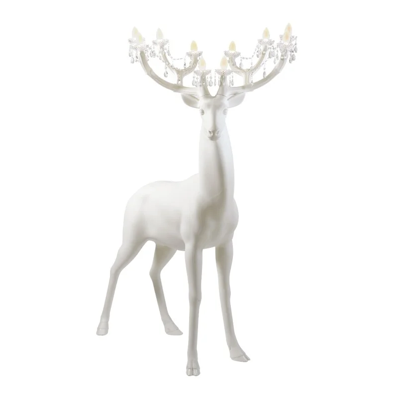 Qeeboo Sherwood Cervo Decorativo con Lampadario per Esterno Qeeboo Sherwood Cervo Decorativo con Lampadario per Esterno