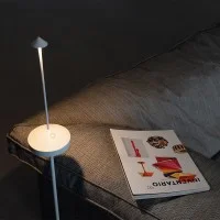 Zafferano Supporto Regolabile da Terra per Lampade Pina Zafferano Supporto Regolabile da Terra per Lampade Pina