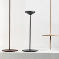 Zafferano Supporto Regolabile da Terra per Lampade Pina Zafferano Supporto Regolabile da Terra per Lampade Pina
