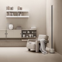 Astep Modello 1095 Storica Lampada da Terra Led dal Design Innovativo