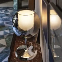 Penta Glo Medium Lampada da Tavolo in Vetro Specchiato Soffiato