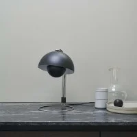 &Tradition Flowerpot VP4 Adjustable Table Lamp &Tradition Flowerpot VP4 Adjustable Table Lamp