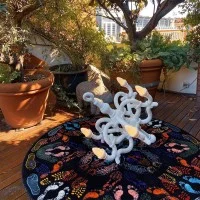 Qeeboo Fallen Chandelier M lampada da terra decorativa