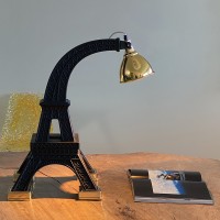 Qeeboo Paris M lampada da tavolo design Studio Job