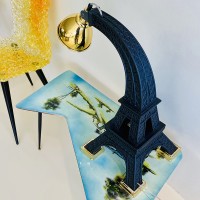 Qeeboo Paris M lampada da tavolo design Studio Job