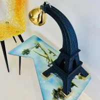 Qeeboo Paris M lampada da tavolo design Studio Job