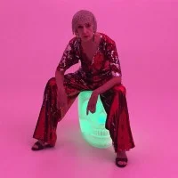 Qeeboo Mexico seduta e tavolino luminoso rgb ricaricabile Qeeboo Mexico seduta e tavolino luminoso rgb ricaricabile