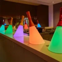 Qeeboo Flash lampada da tavolo ricaricabile led rgb