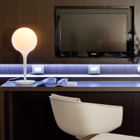 Artemide Castore lampada da tavolo