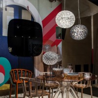 Kartell Planet High lampada da tavolo con stelo