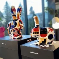 Qeeboo Rabbit Edition Oggian complemento decorativo