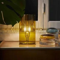 Kartell Take lampada da tavolo