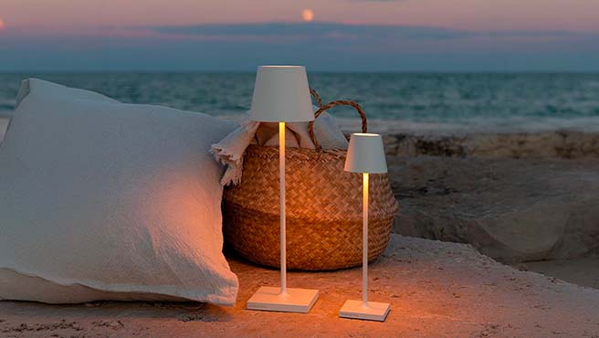 Battery lamps
