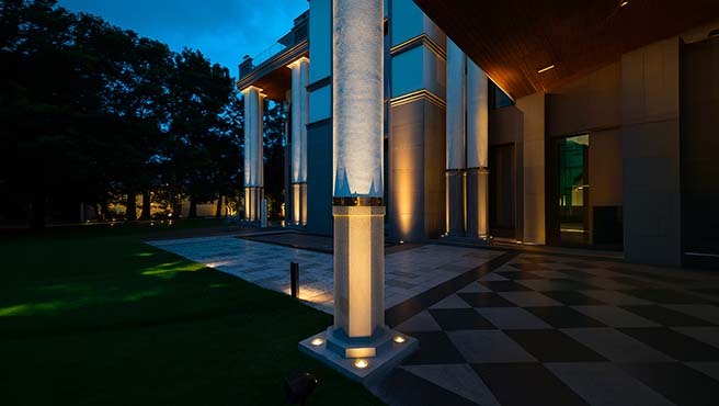 Floor spotlights