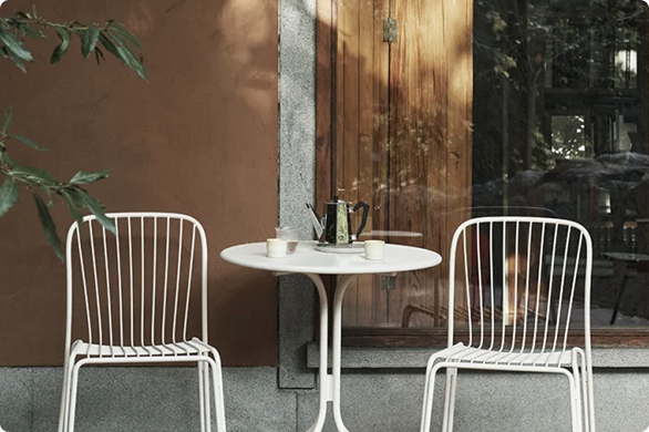 Tables and coffee tables