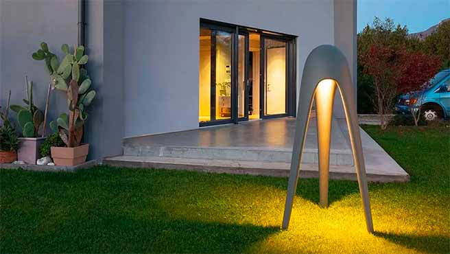 Floor lamps